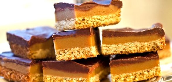 Молочный шоколад с карамелью