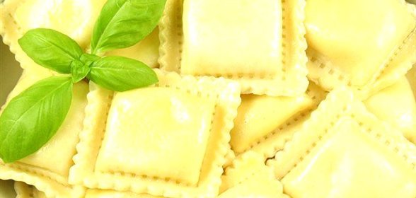 Пельмени с сыром и зеленью