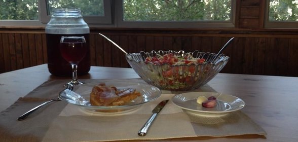 Быстрый дачный салат