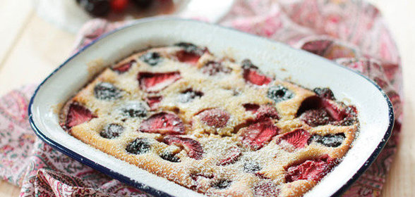 Клафути с ягодами