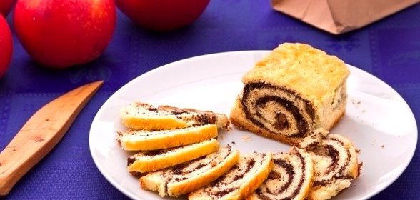 Маковый рулет с изюмом