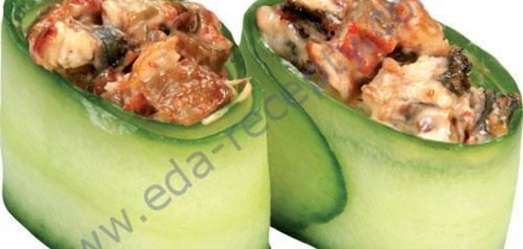 Огуречные рулеты из форели