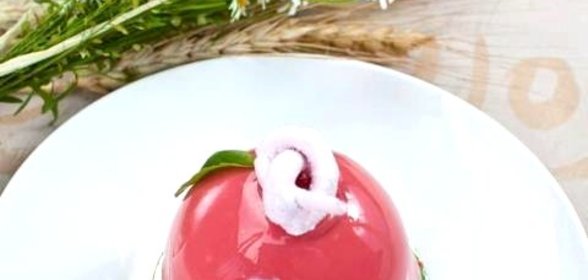 Клубничный мармелад с базиликовым муссом