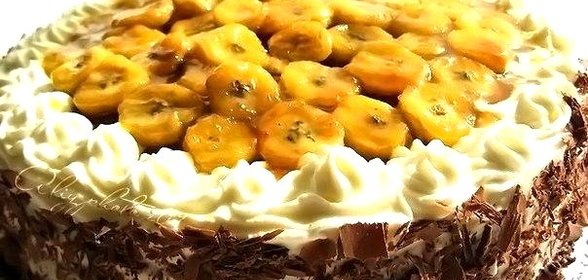 Классический шоколадно-банановый торт