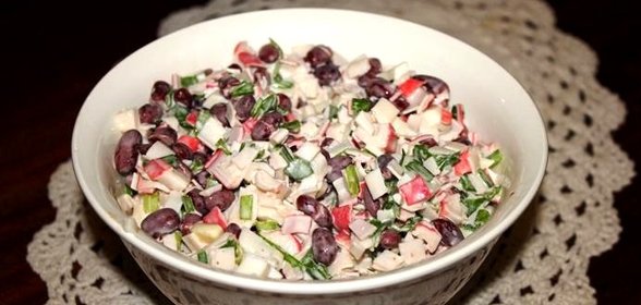 Салат с фасолью и зеленым луком