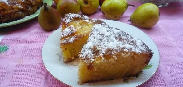 Кекс с грушей