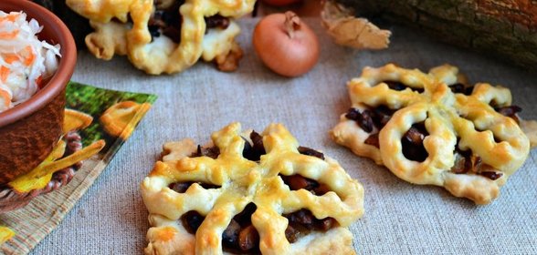 Хрустящие открытые пирожки-цветочки с грибами