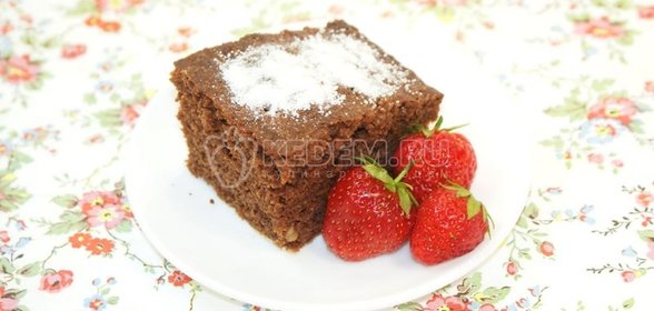 Мюсли с яблоками, ягодой и фисташками