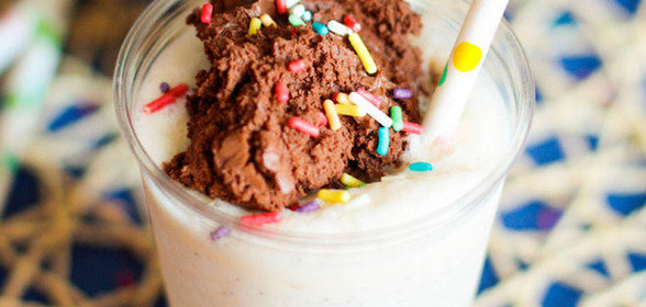 Молочный коктейль с шоколадным муссом