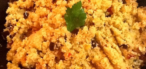 Кускус с овощами, апельсином и орехами