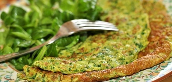 Омлет со щавелем в мультиварке