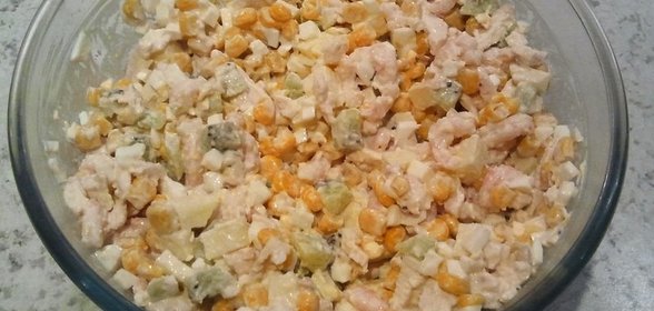 Салат с киви и креветками