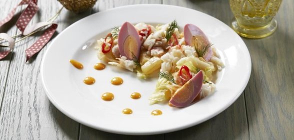 Салат из крабов с яйцом и фунчозой