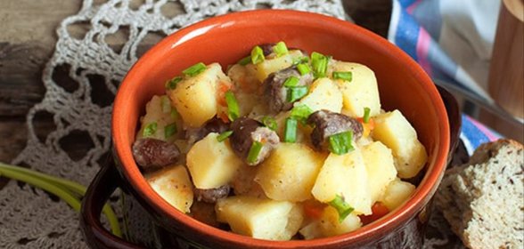 Рагу из куриных сердечек с картошкой