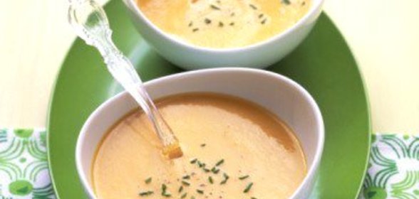 Крем-суп из цветной капусты с чеддером и укропом