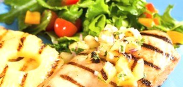 Курица с ананасом на гриле