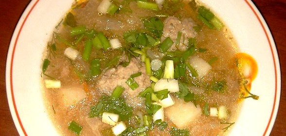 Cуп с ароматными фрикадельками