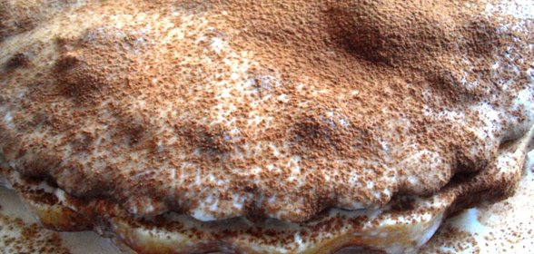 Двухцветный пирог со сметанным кремом к чаю