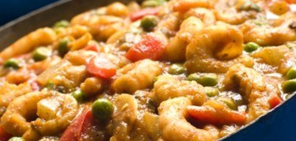 Креветки с красным перцем в соусе из кокосового молока с карри (Panang Kung)