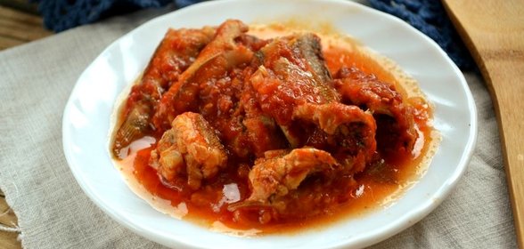 Бычки в томатном соусе