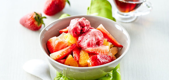 Клубничный салат с цитрусовыми