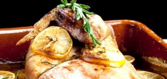 Лимонная курица с лавровым листом и молодым картофелем