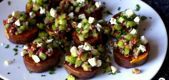 Сладкий картофель с орехами и сыром