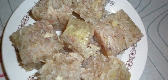 Мясо, запеченное с грибами и сыром