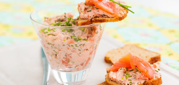 Паштет из копченого лосося