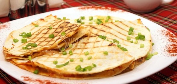 Кесадилья с курицей