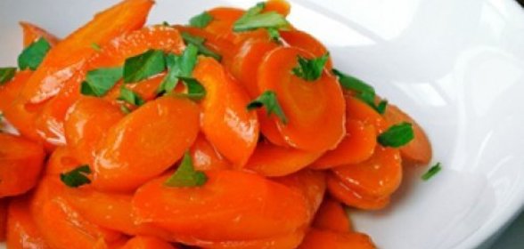Глазированная морковь с имбирем