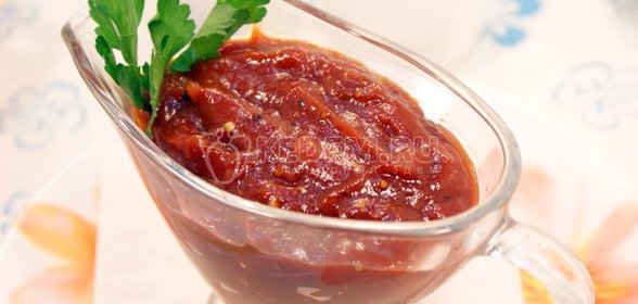 Крабовый салат с курицей и помидорами