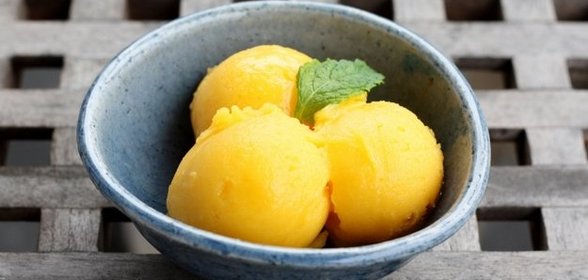 Фруктовый лед из манго и лимона