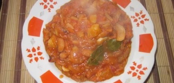 Овощное рагу с кабачками и капустой