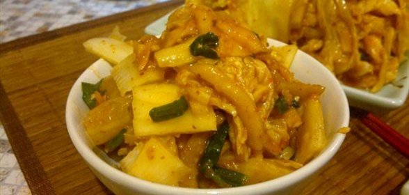 Кимчи (острая корейская закуска из капусты)