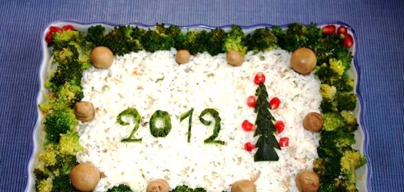 Сытный новогодний салат