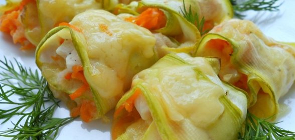 Нежные рулетики из кабачков