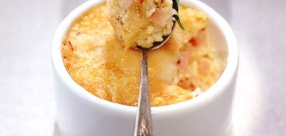 Картофельная запеканка-суфле с грибами и луком