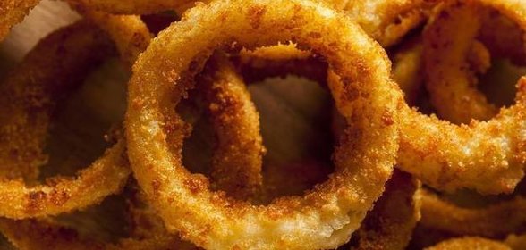 Луковые кольца в панировке