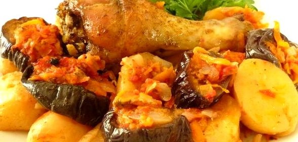 Жаркое с баклажанами и картошкой