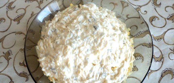 Картофельный салат под татарским соусом