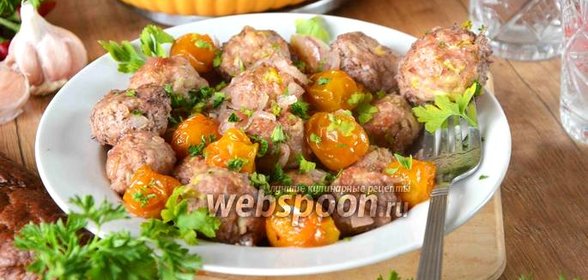 Куриные тефтели с алычой