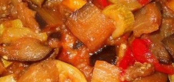 Закусочные бутерброды и картошка с зеленью для нежданных и голодных гостей