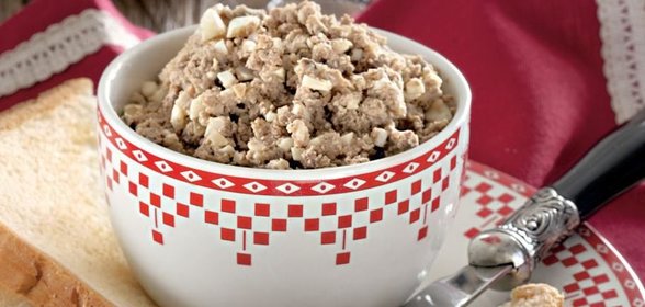 Пикантный яичный паштет с печенкой