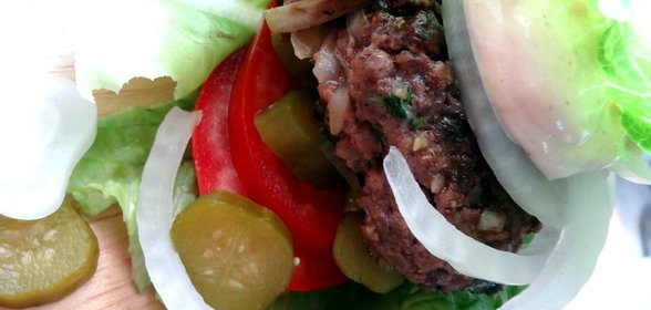 Гамбургер в листьях салата по‑ванкуверски