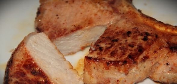 Стейк из свинины в мультиварке