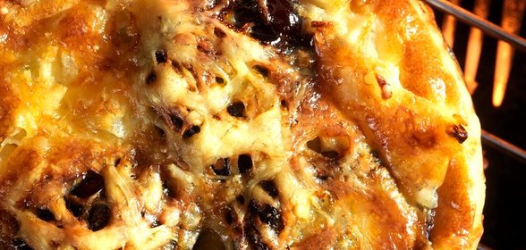 Киш с капустой и черносливом