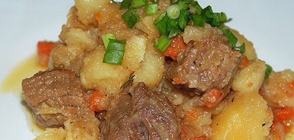 Жаркое из свинины в мультиварке