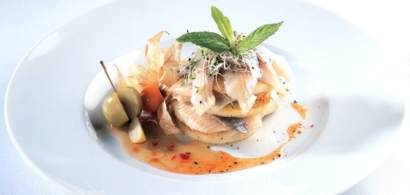 Сельдь с яблоками