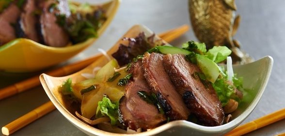 Азиатский салат из утки